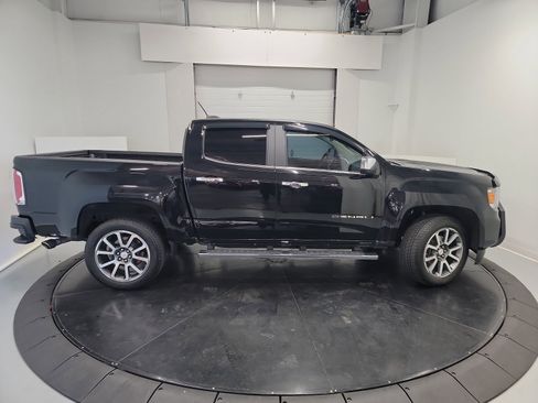 Used 2021 GMC Canyon Denali image 11