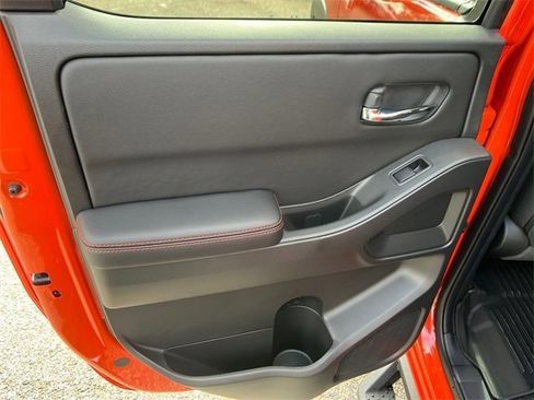 New 2025 Nissan Frontier PRO-4X w/ Tow Package image 14