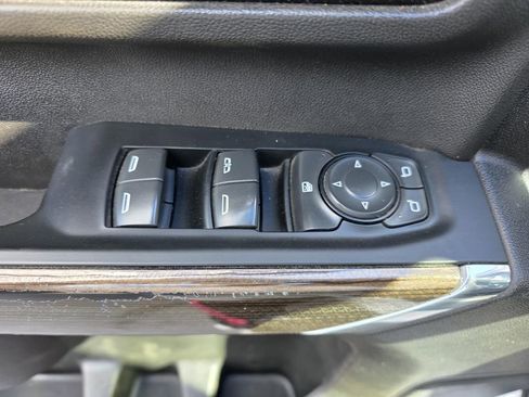 Used 2023 Chevrolet Silverado 2500 LT w/ Convenience Package image 13