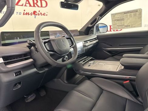 New 2025 Lincoln Navigator Reserve w/ Jet Appearance Package image 14