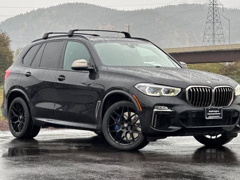 Used 2020 BMW X5 M50i w/ Executive Package image 1
