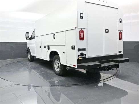 New 2025 Chevrolet Express 3500 w/ Power Convenience Package image 5