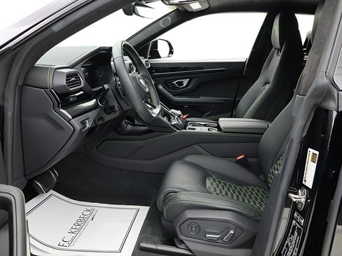 Used 2020 Lamborghini Urus image 50