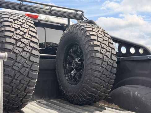 Used 2022 Ford F250 Lariat w/ FX4 Off-Road Package AWD/4WD image 47