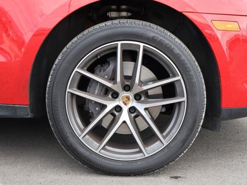 Used 2022 Porsche Macan AWD/4WD image 12