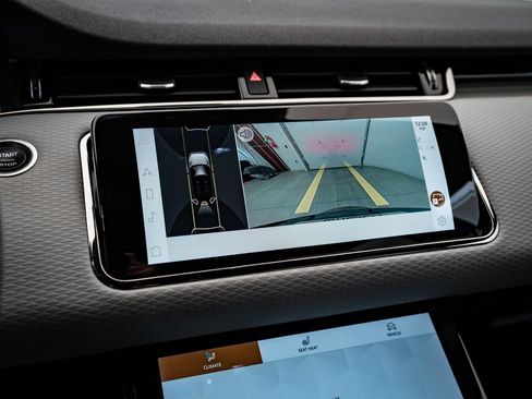 Used 2023 Land Rover Range Rover Evoque R-Dynamic S image 33