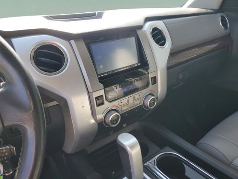 Used 2014 Toyota Tundra Limited w/ Limited Premium Package image 24