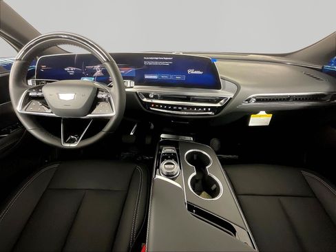 New 2026 Cadillac Lyriq Luxury AWD/4WD image 12