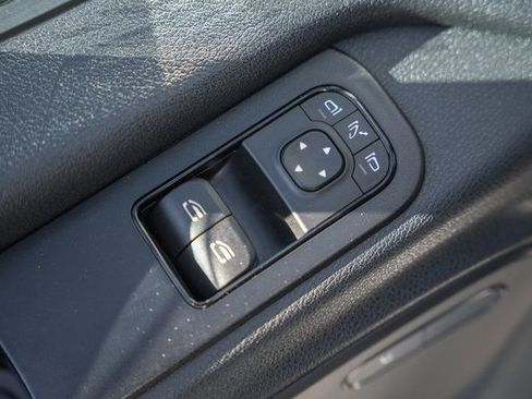 Used 2024 Mercedes-Benz Sprinter 2500 image 34