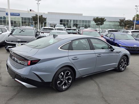New 2025 Hyundai Sonata SEL image 7