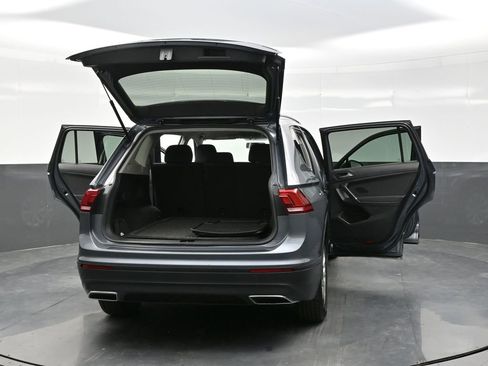 Used 2020 Volkswagen Tiguan S image 39