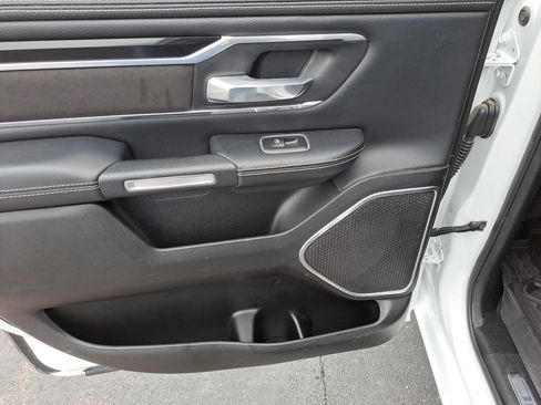 Used 2022 RAM 1500 Laramie w/ Sport Appearance Package AWD/4WD image 18