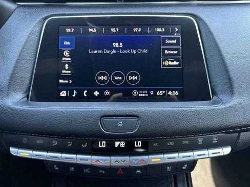 Used 2022 Cadillac XT4 Premium Luxury w/ LPO, Radiant Package AWD/4WD image 16