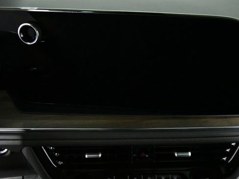 New 2025 Chevrolet Suburban High Country image 4