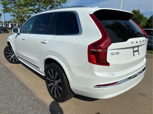 Used 2025 Volvo XC90 B5 Core AWD/4WD image 5