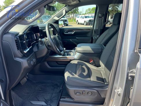 Certified 2024 Chevrolet Silverado 1500 RST w/ Convenience Package II AWD/4WD image 12