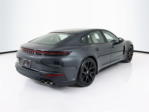 New 2026 Porsche Panamera 4 image 9