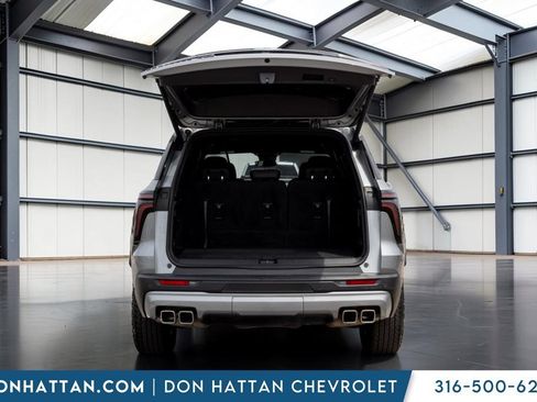 Used 2025 Chevrolet Traverse Z71 AWD/4WD image 25