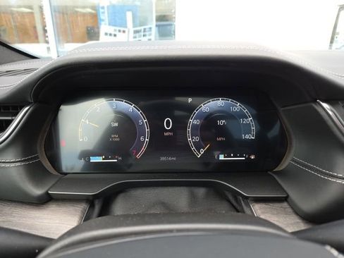 Used 2023 Jeep Grand Cherokee Overland w/ Luxury Tech Group IV image 23