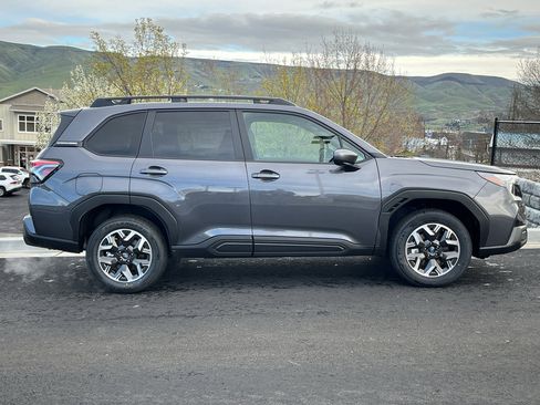 New 2026 Subaru Forester Premium image 2