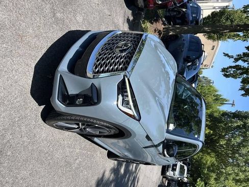 Used 2023 INFINITI QX55 Essential AWD/4WD image 3