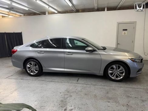 Used 2018 Honda Accord LX image 8