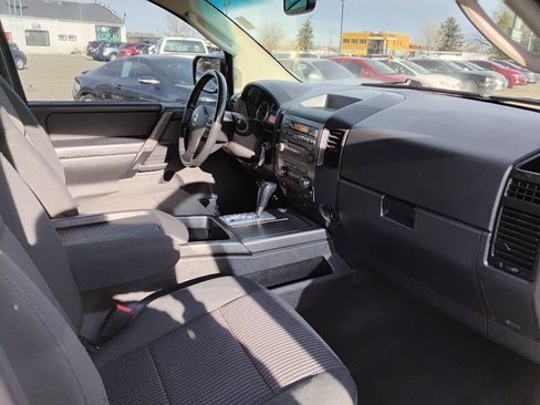 Used 2008 Nissan Titan SE image 16