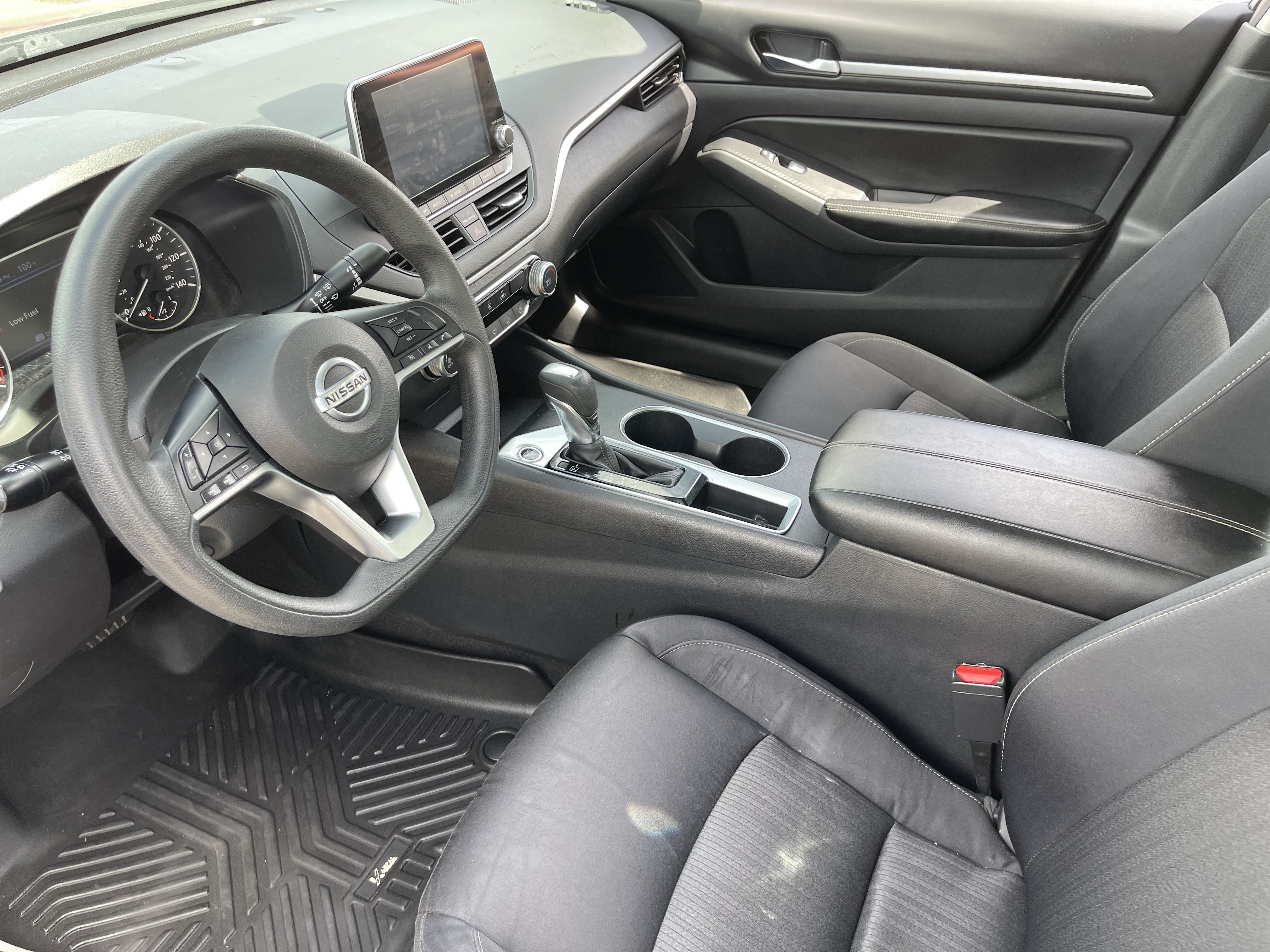 Used 2022 Nissan Altima 2.5 SV FWD image 17