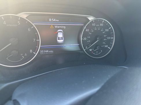 Used 2025 Nissan Altima 2.5 SV FWD image 28
