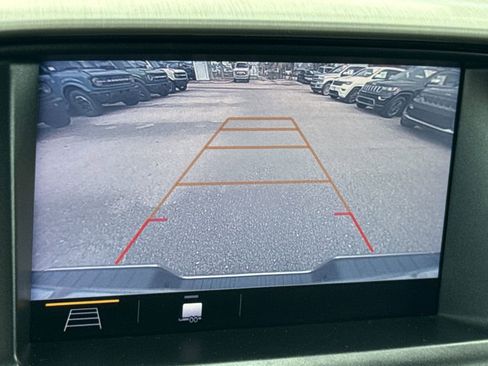 Used 2019 GMC Canyon SLE w/ SLE Convenience Package image 20