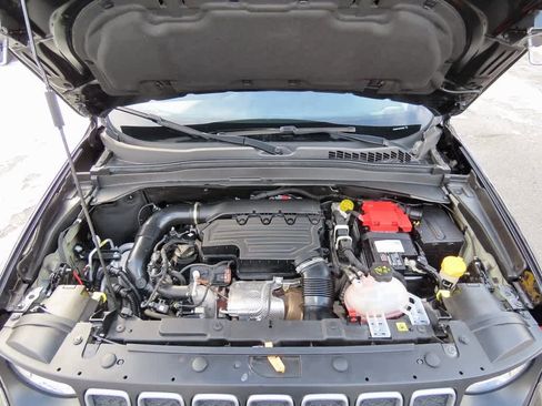 Used 2022 Jeep Renegade Latitude image 11