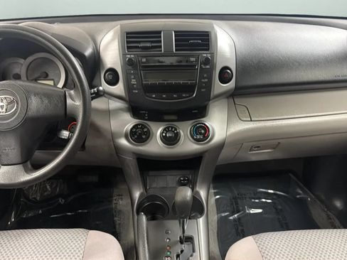 Used 2007 Toyota RAV4 2WD image 14
