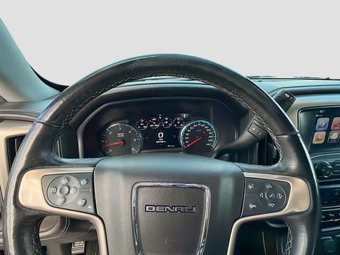 Used 2018 GMC Sierra 1500 Denali w/ Denali Ultimate Package image 11