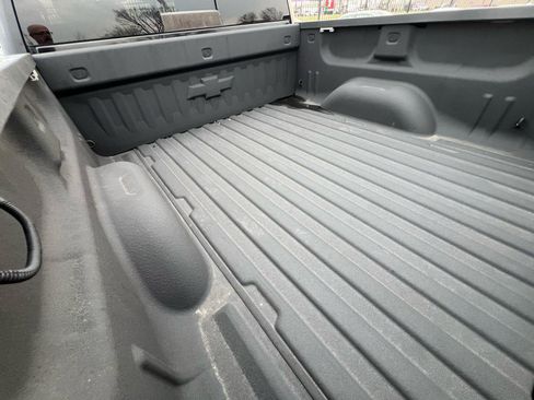 Used 2015 Chevrolet Silverado 1500 LTZ Z71 w/ Midnight Edition AWD/4WD image 20