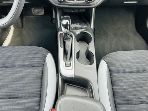 Used 2025 Buick Envista Preferred w/ Convenience II Package FWD image 22