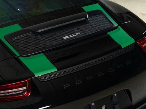 Used 2016 Porsche 911 R image 34