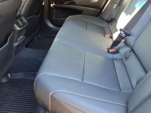 Used 2024 Lexus ES 350 350 w/ Premium Package image 6