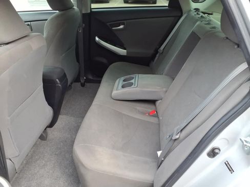 Used 2012 Toyota Prius Two FWD image 9