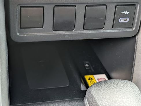 Used 2023 Toyota Corolla Cross LE FWD image 17