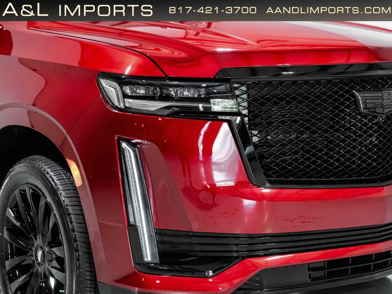 Used 2024 Cadillac Escalade ESV Premium Luxury AWD/4WD image 33