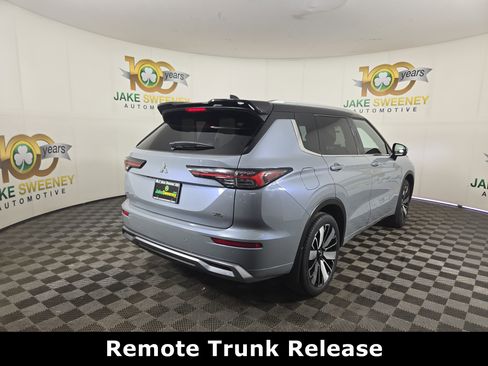 New 2026 Mitsubishi Outlander SEL image 7