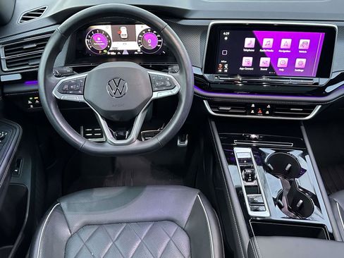 Certified 2025 Volkswagen Atlas Cross Sport SEL Premium R-Line image 10