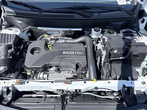 Used 2022 Chevrolet Equinox LS w/ LS Convenience Package FWD image 28