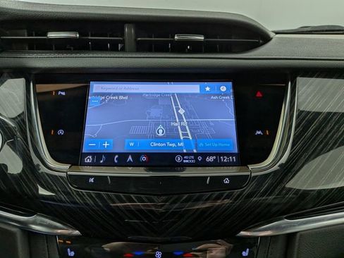 Certified 2023 Cadillac XT6 Premium Luxury AWD/4WD image 6