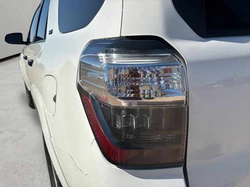 Used 2019 Toyota 4Runner SR5 image 12