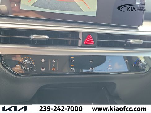 New 2026 Kia Sorento LX FWD image 25