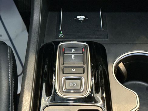 Used 2023 Honda Pilot Touring image 21