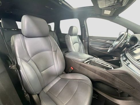 Used 2022 Buick Enclave Essence w/ Experience Buick Package AWD/4WD image 31