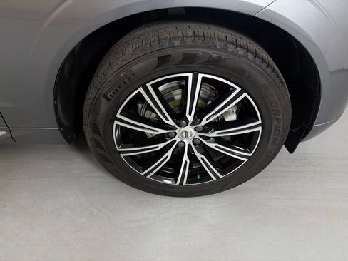 Used 2020 Volvo XC60 T5 Inscription image 10