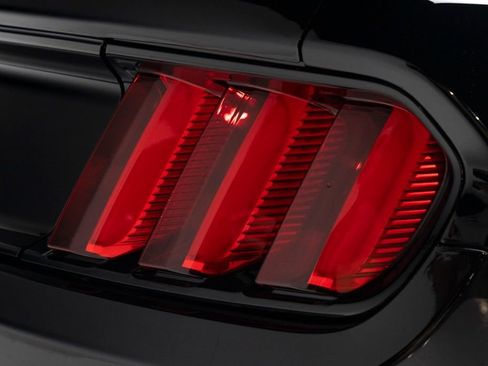 Used 2018 Ford Mustang Shelby GT350R w/ Equipment Group 920A image 57